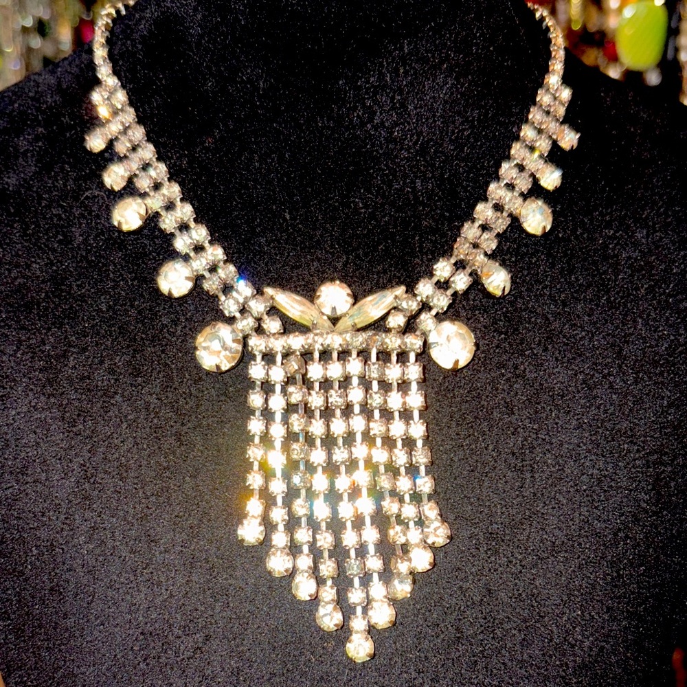 Circa 1930s or 40s rhinestone Art Deco necklace, silver tone